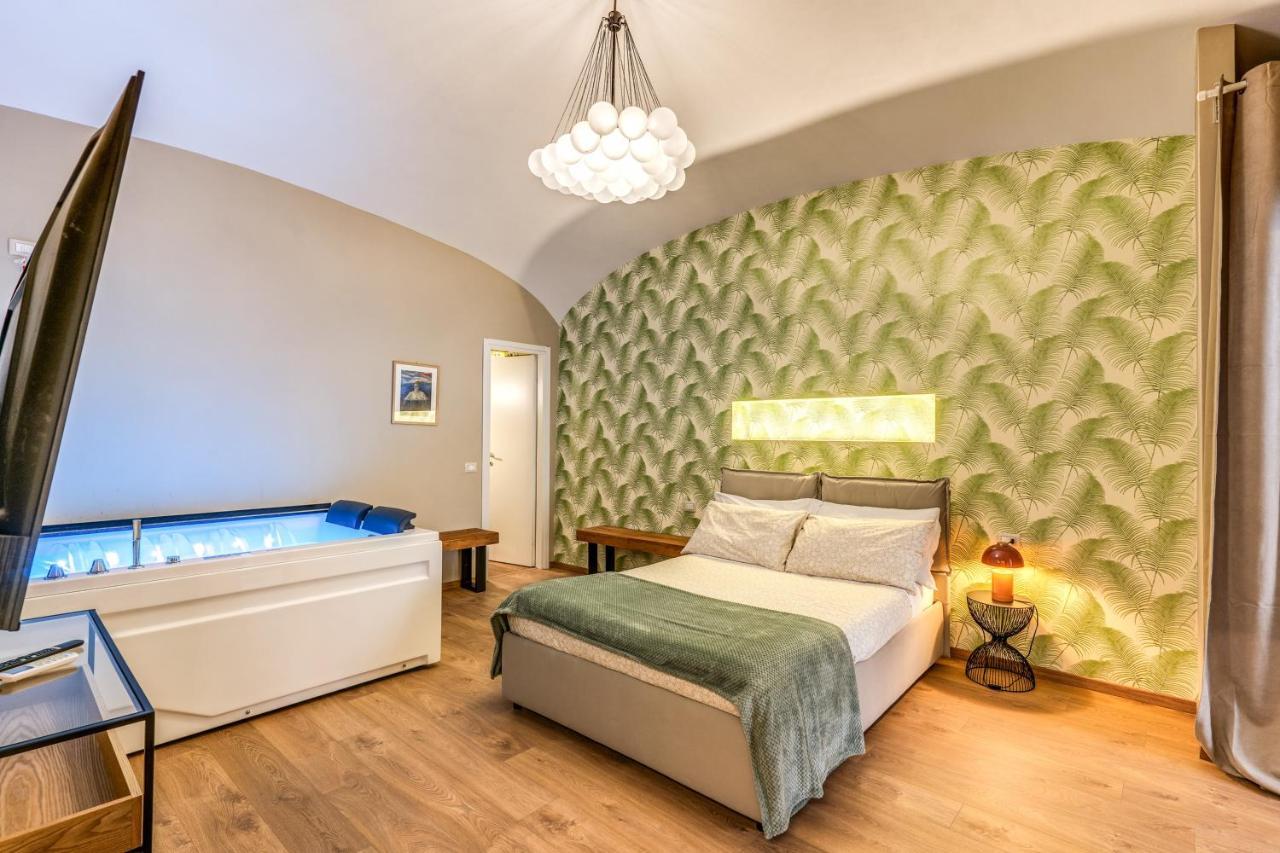 Апартаменти Downtown Srl - Croce Di Malta Royale Ла-Спеція Екстер'єр фото